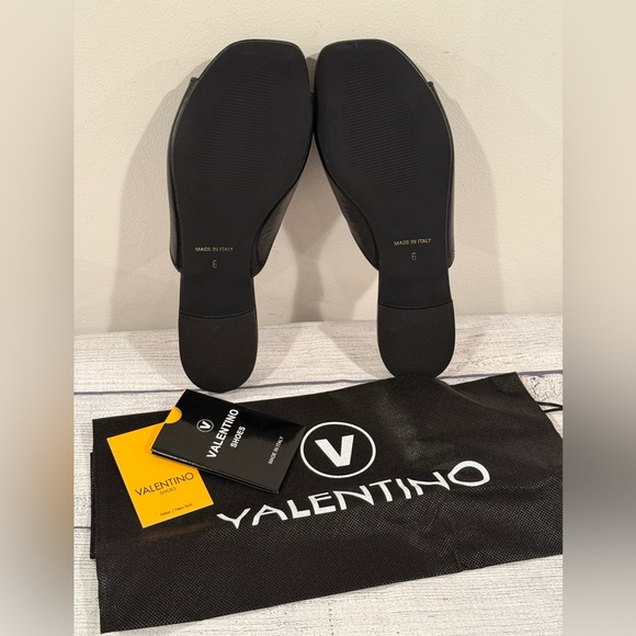 VALENTINO by Mario Valentino Armonia Slide
Black Sandal (Women)/size 6 - Picture 15 of 16